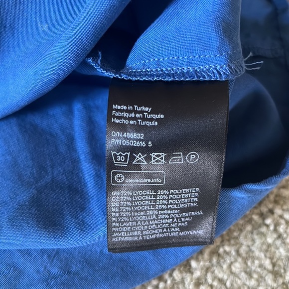 H&M Top - Picture 4 of 4